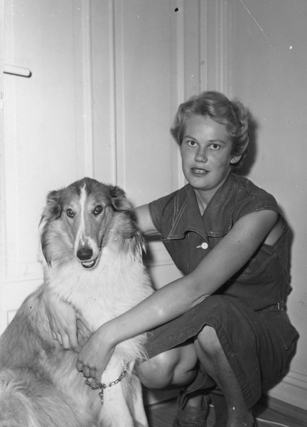Dette var Evas første egne hund. Collien Miss Biddie som vant alt av lydighetskonkurranser og som også spilte hunden til Helen Keller på teater